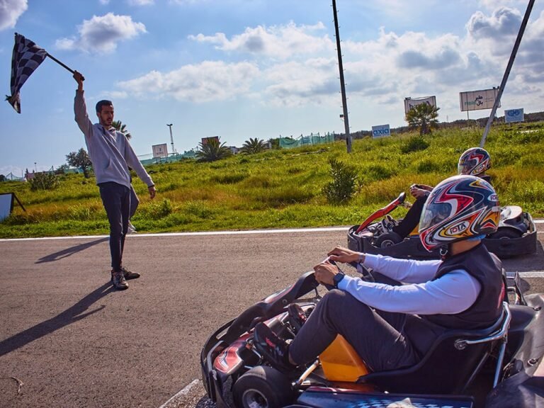 photo_5823490691894987277_y