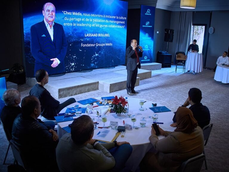 photo_5823490691894987293_y