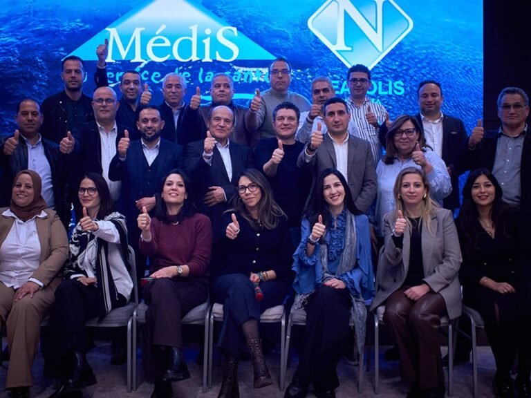 photo_5823490691894987294_y