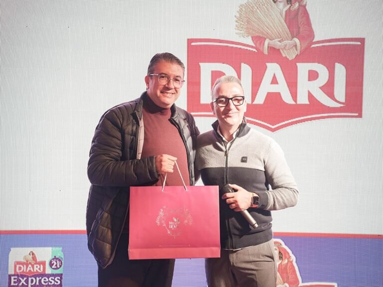 photo_5823490691894987347_y