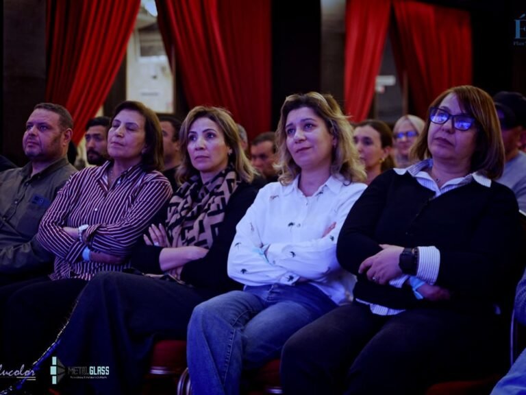 photo_5823490691894987375_y (1)